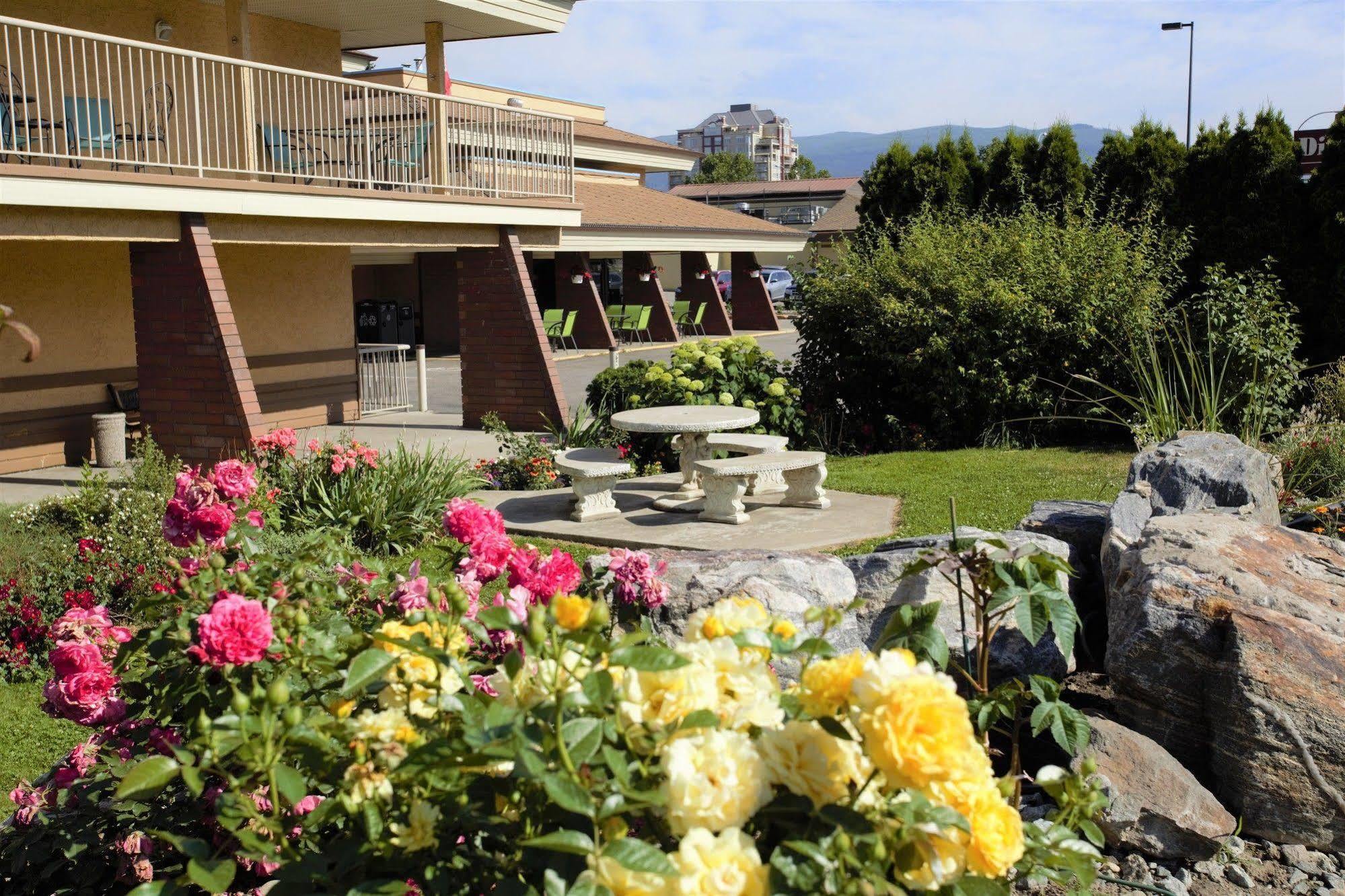 Dilworth Inn Kelowna Buitenkant foto